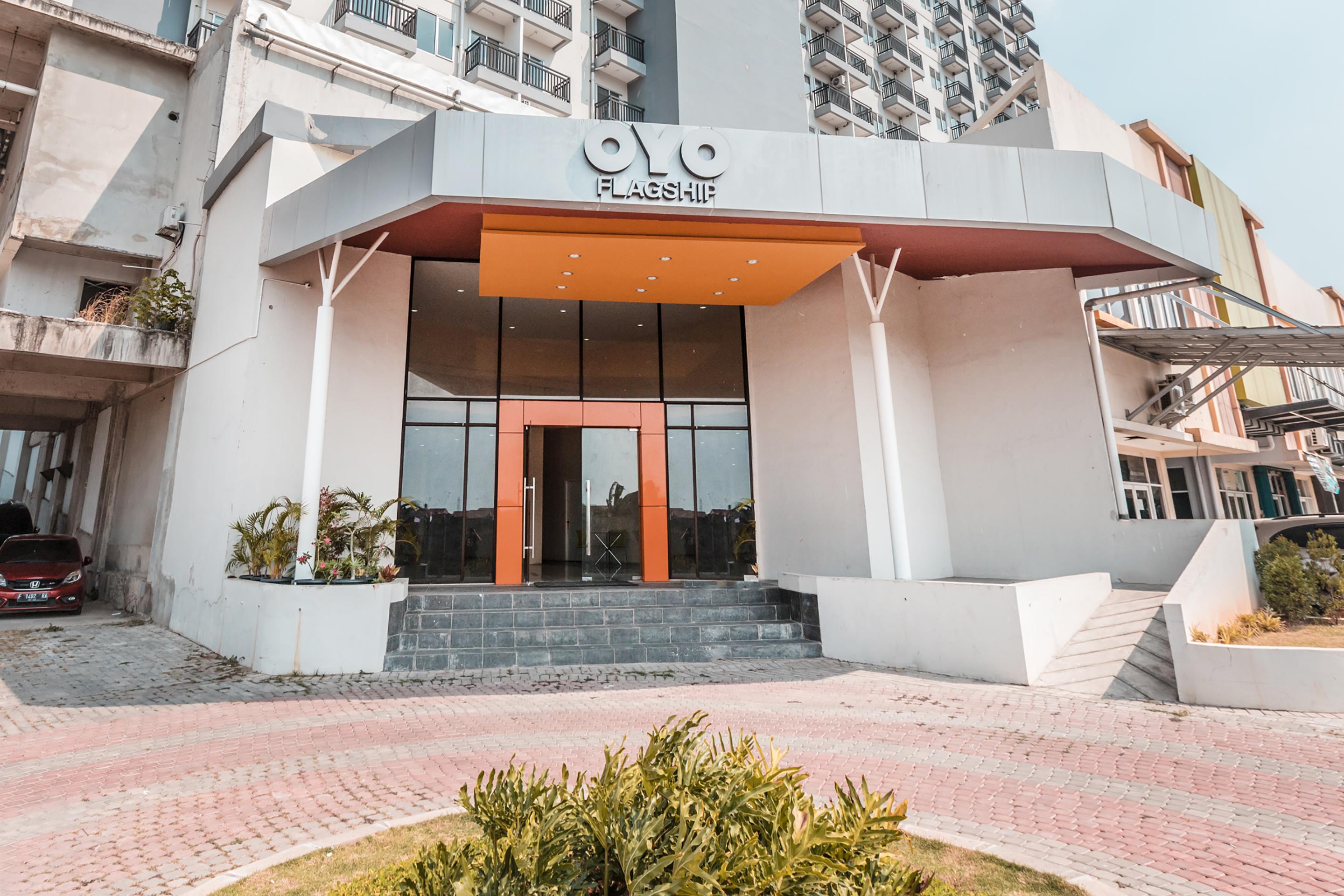 Oyo Flagship 766 Prima Orchard Hotel Bekasi Eksteriør billede