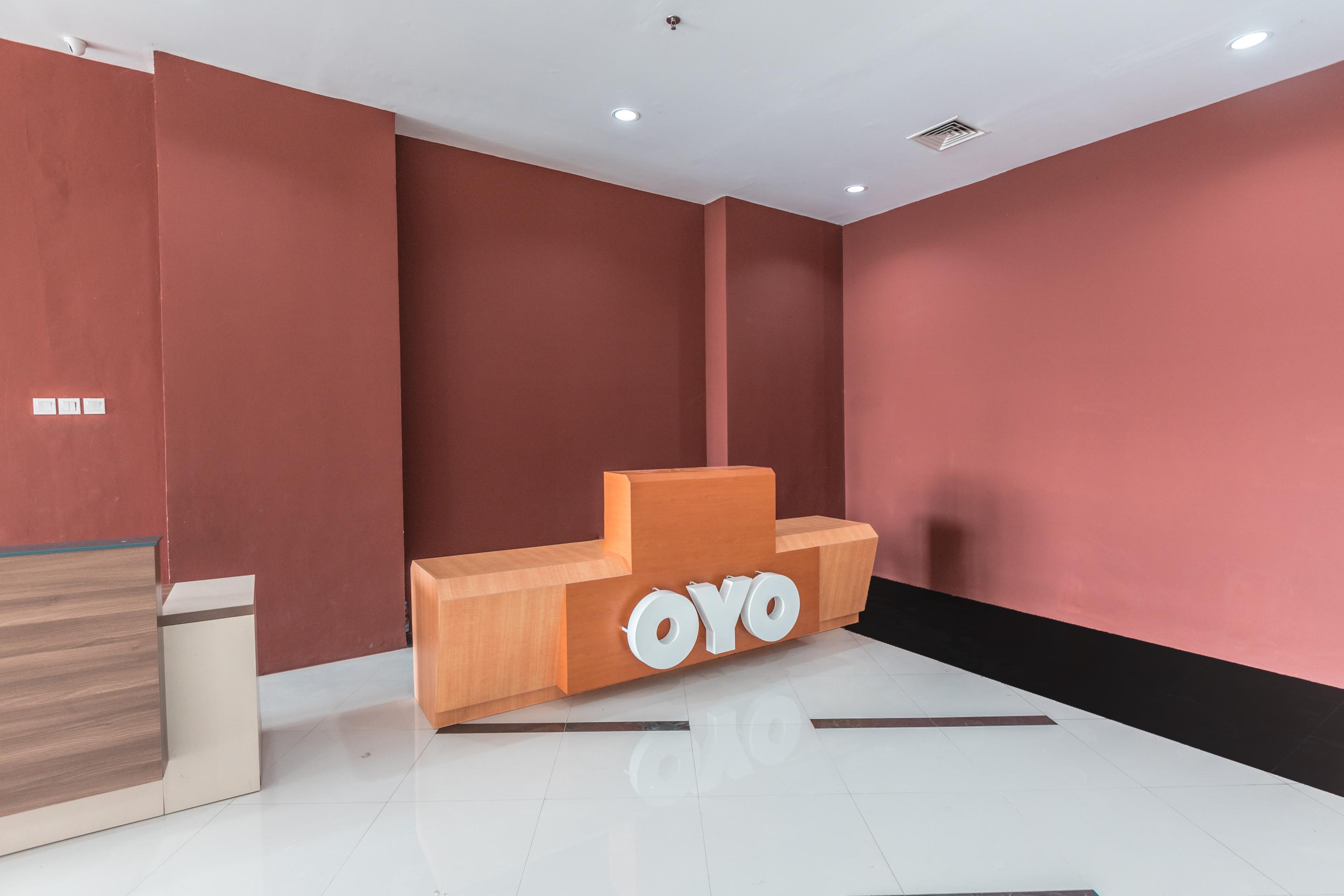 Oyo Flagship 766 Prima Orchard Hotel Bekasi Eksteriør billede